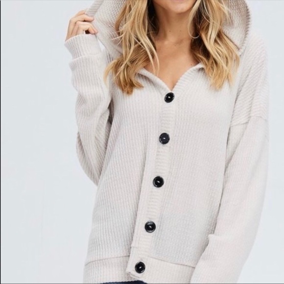 “NORA” Waffle Knit Thermal Hoodie - Picture 2 of 4